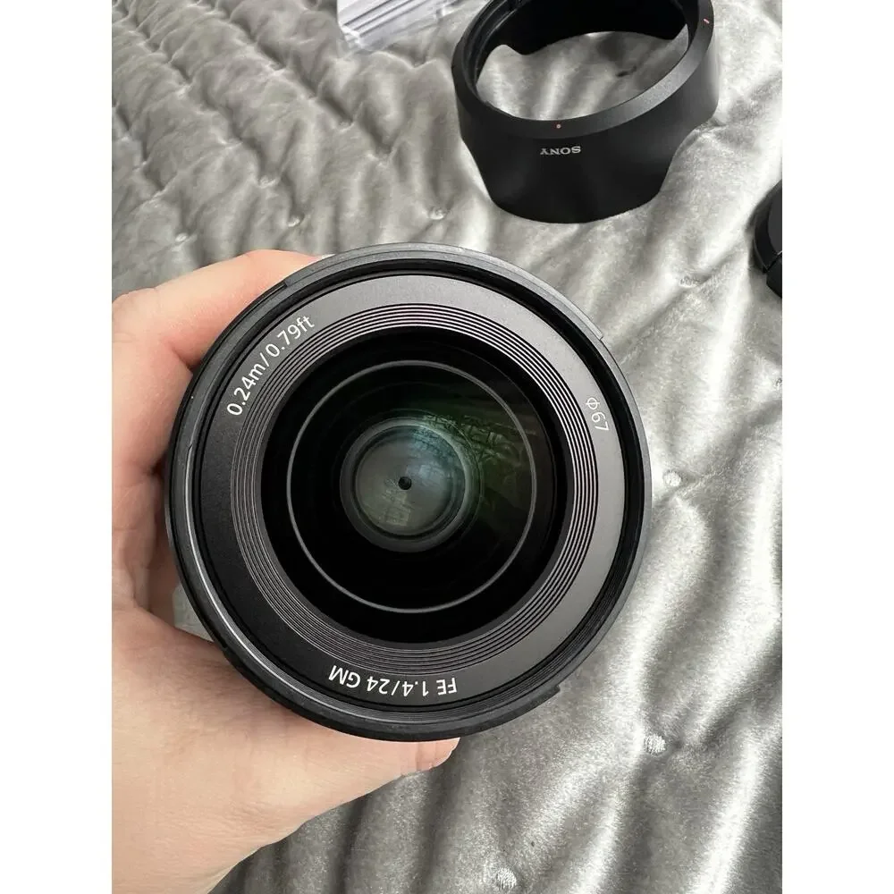 Sony SEL24F14GM Fe 1.4/24mm Camera Lens for Sony E-Mount | Mint Condition